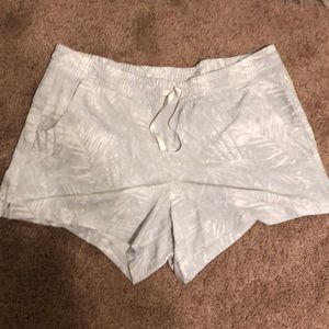 Running shorts